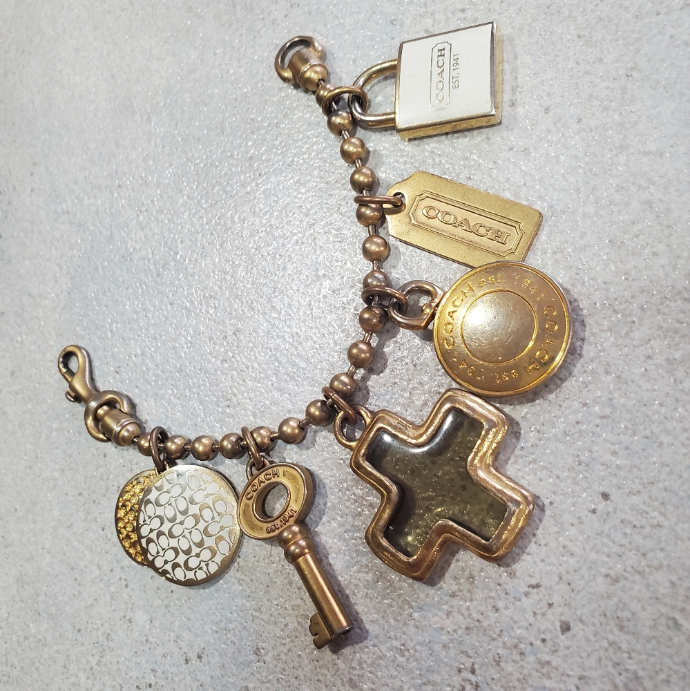 RARE Coach gold tone chunky charm bracelet /bag charms - Picture 2 of 3